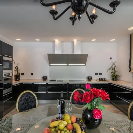 Apartment Luxury Villa Dubrovnik With Pool By The Beach