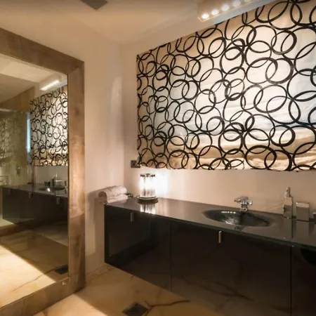 Dubrovnik Room